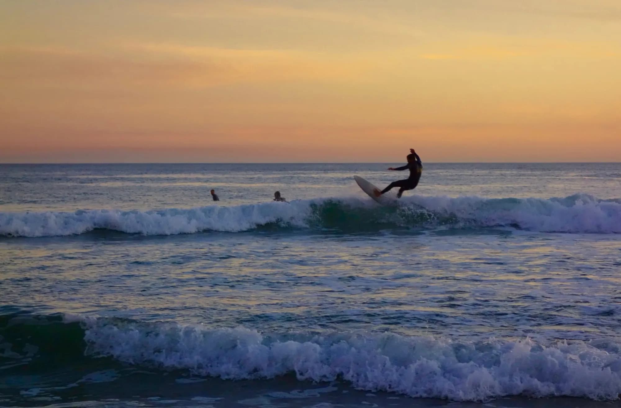 Top Surfing Spots Near Lisbon: Your Ultimate Guide to Waves for All Levels