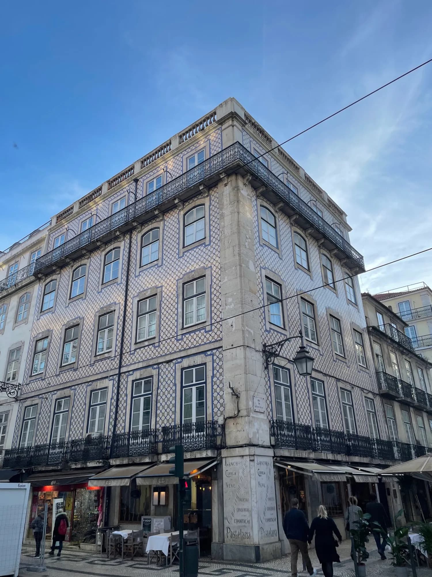 Lisbon Lounge building in Baixa